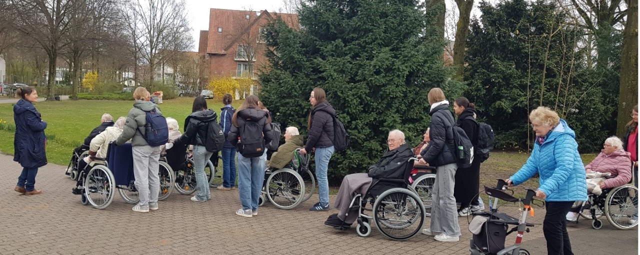 Projekt Jung und Alt: Generationen im Gespräch