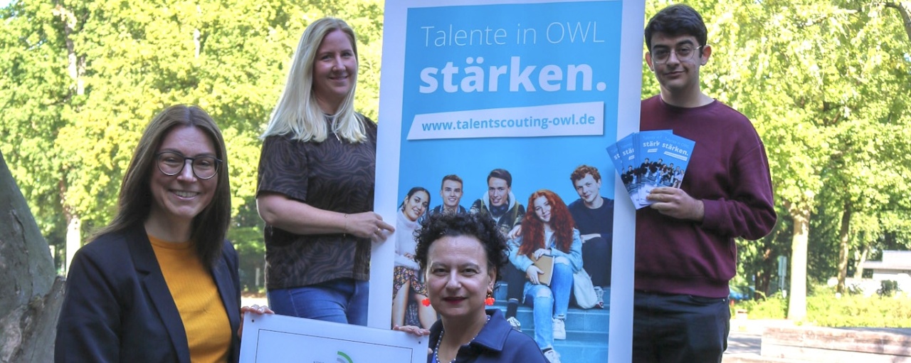 Gesamtschule Verl und Talentscouting OWL besiegeln enge Kooperation